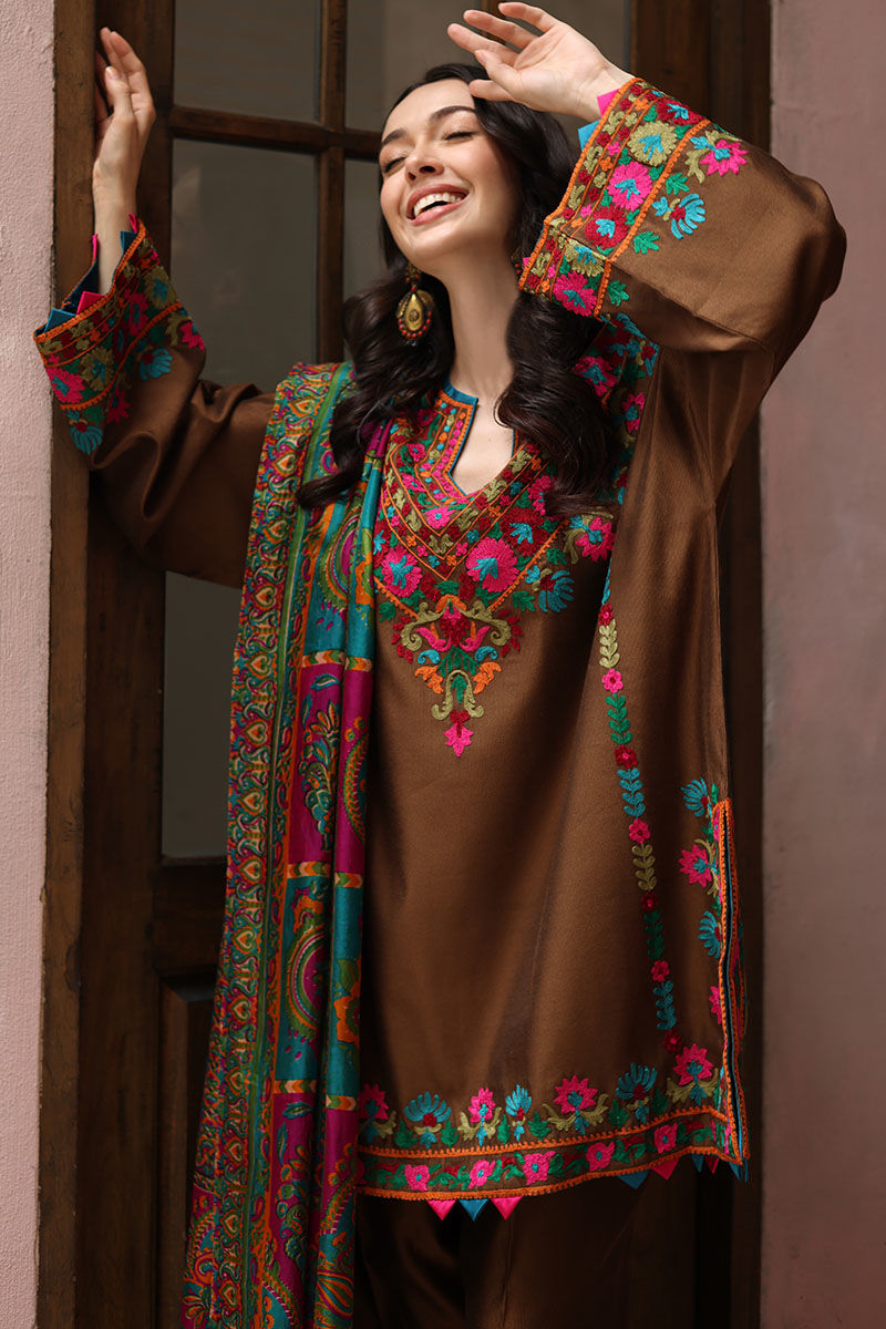 Sapphire - Lawn 3 Piece Embroidered Dress - VL1147