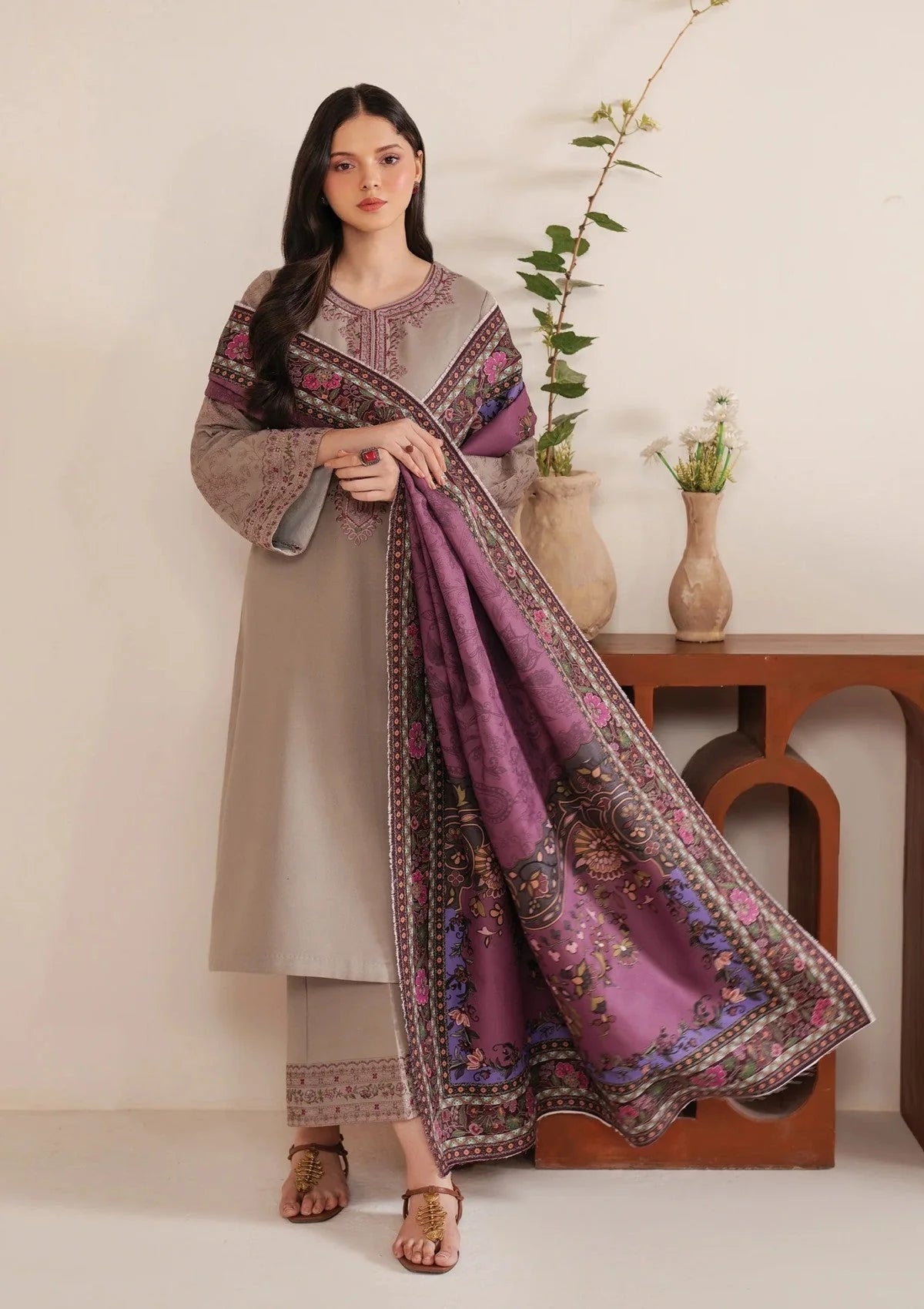 Jazmin 3 Pc Embroidered Lawn Suit - VL1010
