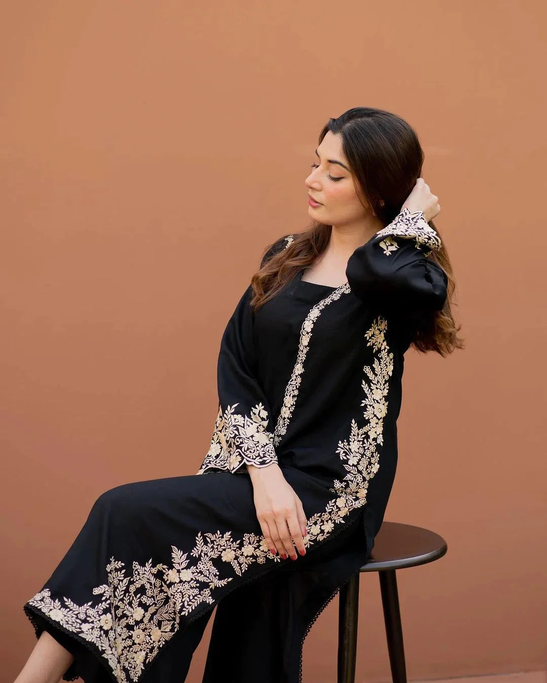 Lajwanti 2Pc Embroidered Dhanak Suite With Fully Embroidered trouser & Patches VL725
