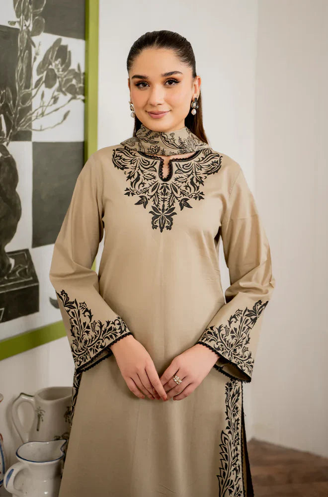 VL832 Winter Unstitched 3PCs Embroidered Dress With Printed Dhanak Shawl