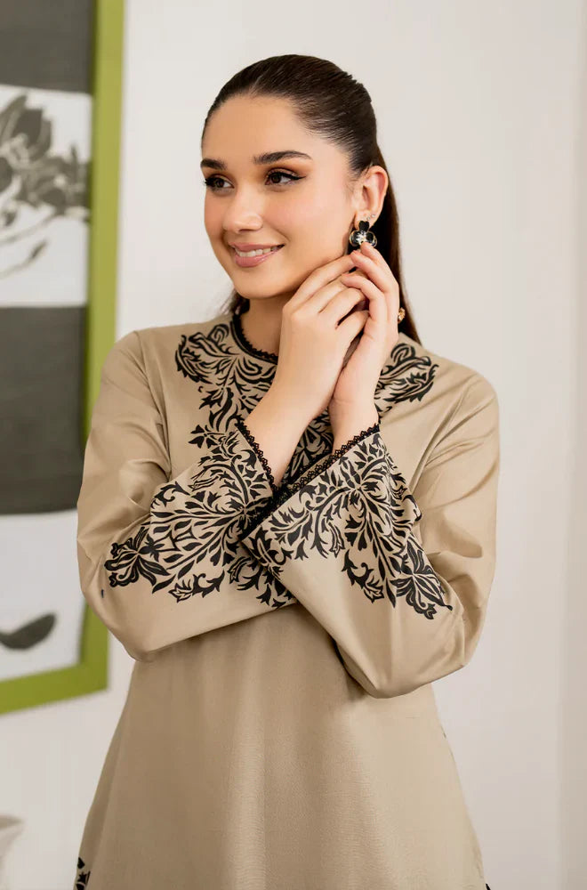 VL832 Winter Unstitched 3PCs Embroidered Dress With Printed Dhanak Shawl