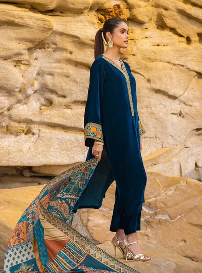 Zainab Chottani - Velvet Dress with Printed Karandi shawl - VL950