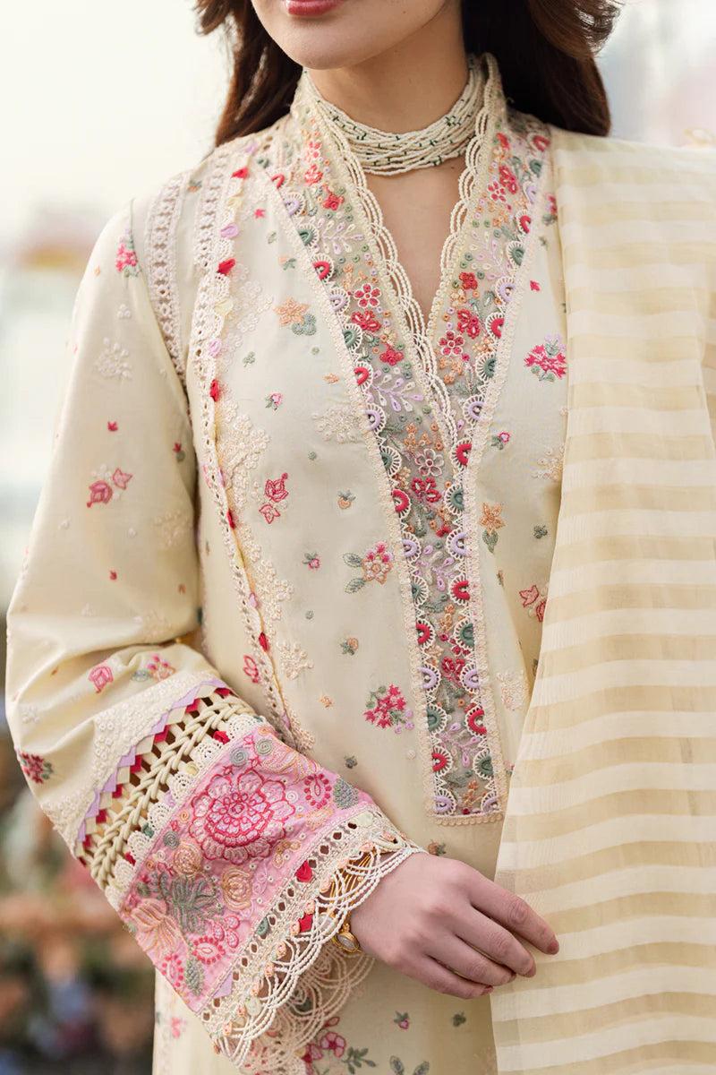 Chikenkari Qalamkar Embroidered Lawn Three Piece - VL1042