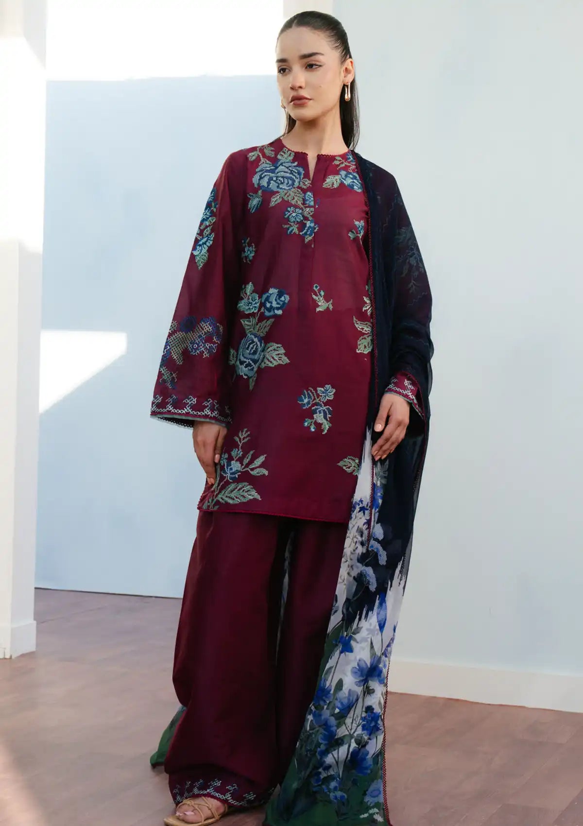 Baroque - 3PC Lawn Embroidered Suit - VL1052