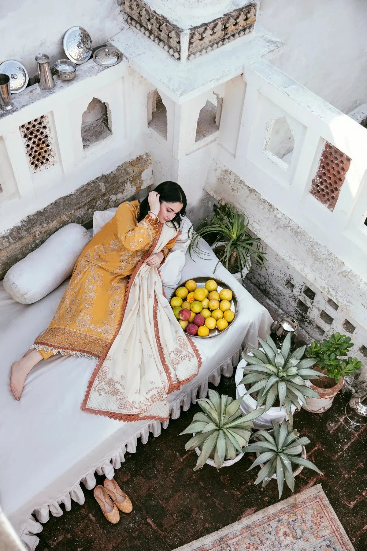 Bin Ilyas - 3PC Dhanak Embroidered Suit - VL1139
