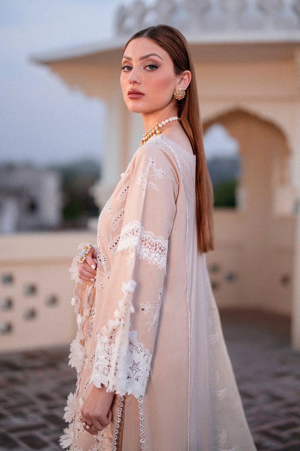 Zarpash Chikenkari Embroidered Dhanak Three Piece Zarpash - VL1187
