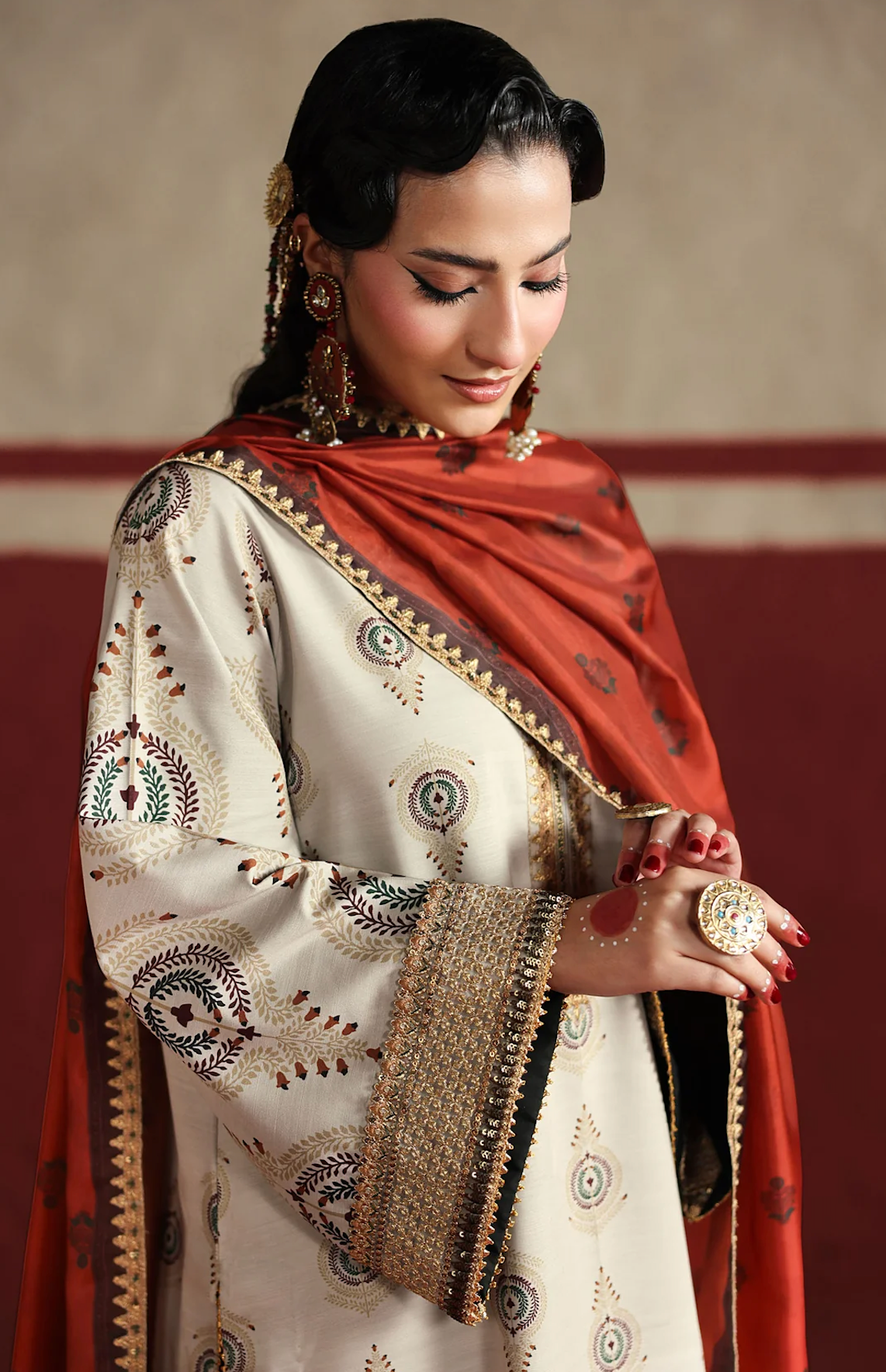 Humjoli - - Unstitched Luxury Lawn Heavy Embroidered 3PC Suit - VL1431