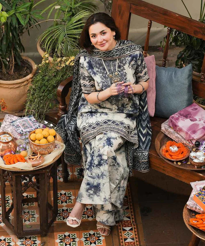 3-Pc Digital Print with Embroidered pathces Karandi Dppatta - VL1205