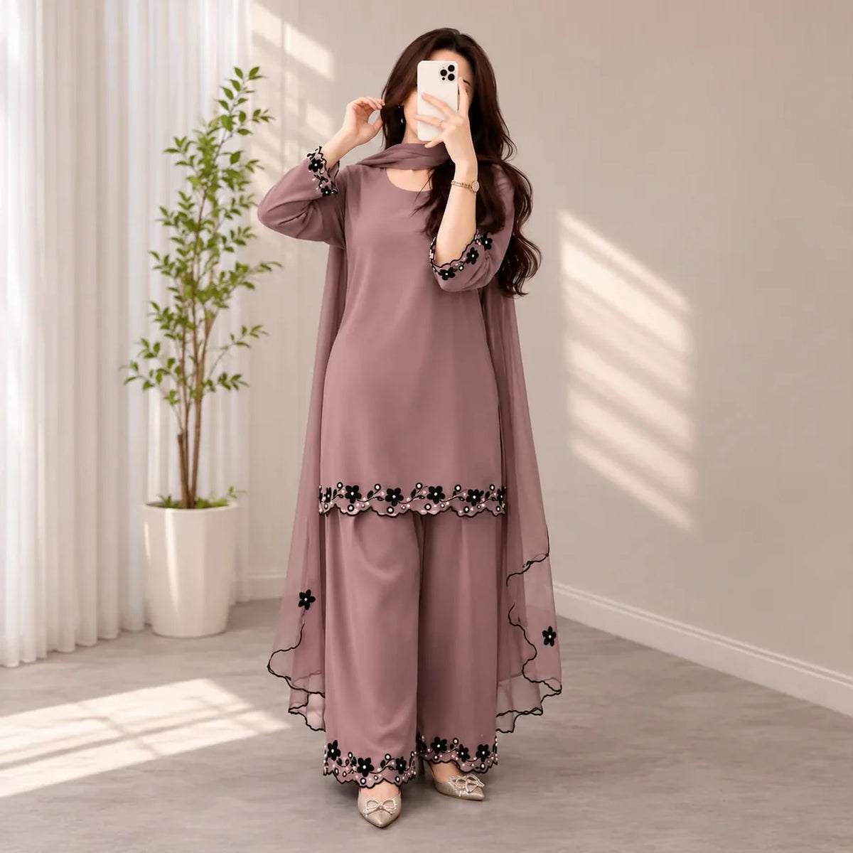 Bunaai - Winter-3PC Shamooz Silk Embroidered Suit - VL 1673
