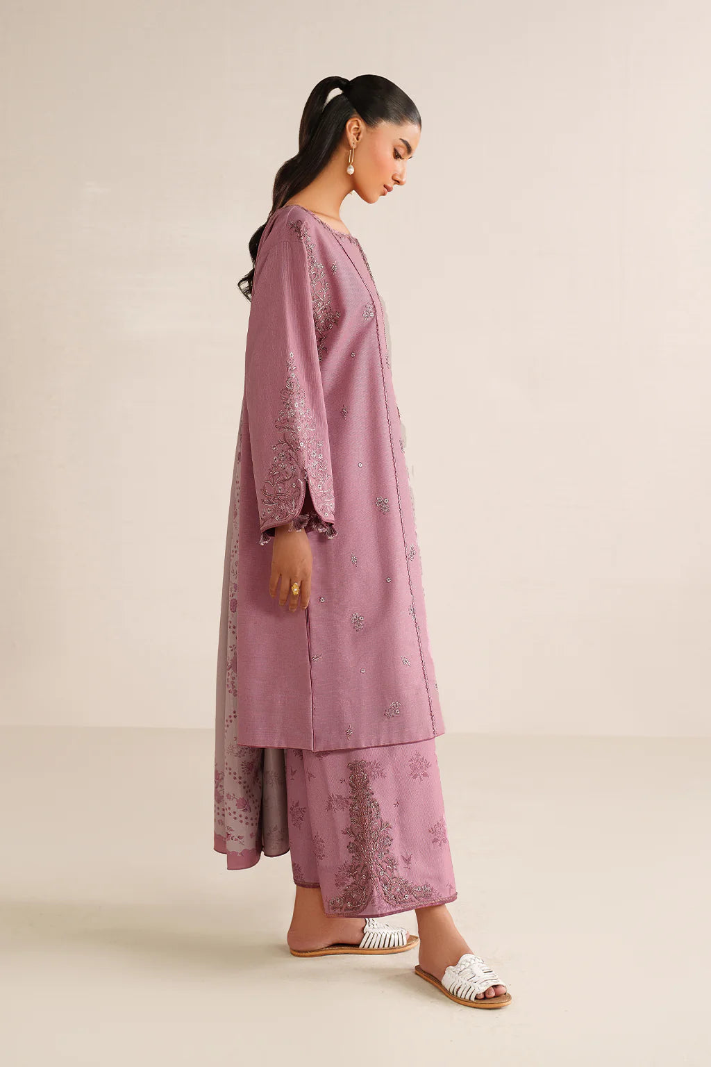 iznik - Winter 3PC Dhanak Embroidered Suit - VL1267