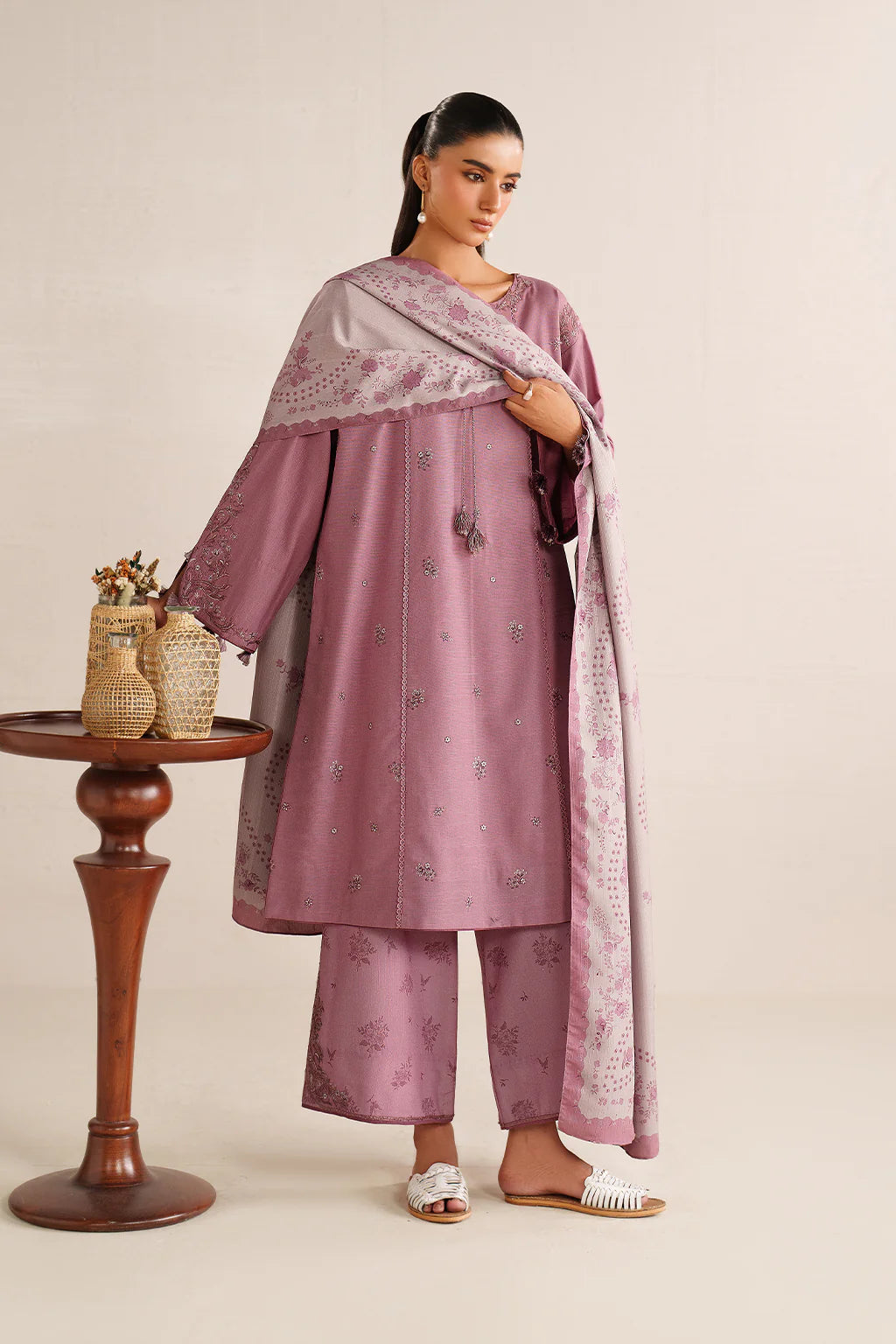 iznik - Winter 3PC Dhanak Embroidered Suit - VL1267