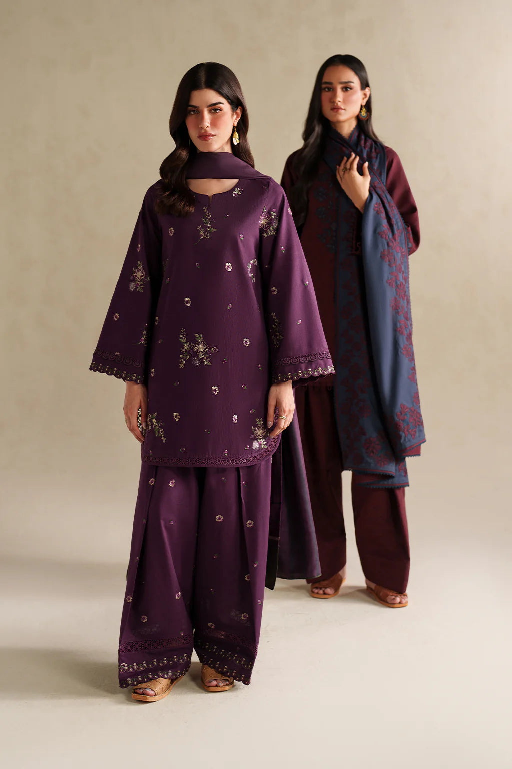 iznik - Winter 3PC Dhanak Embroidered Suit - VL1268