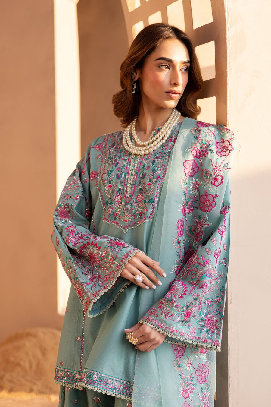 Veezal - 3PCs Embroidered Lawn Dress With Manaar Dupatta - VL1307