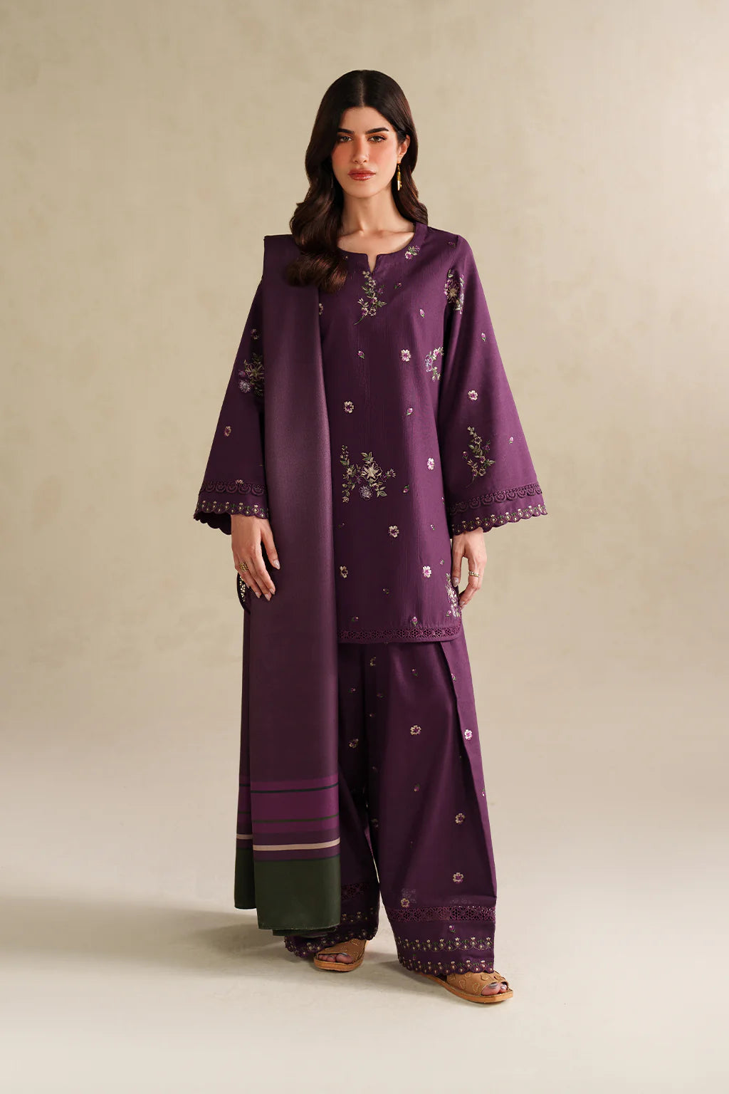iznik - Winter 3PC Dhanak Embroidered Suit - VL1268