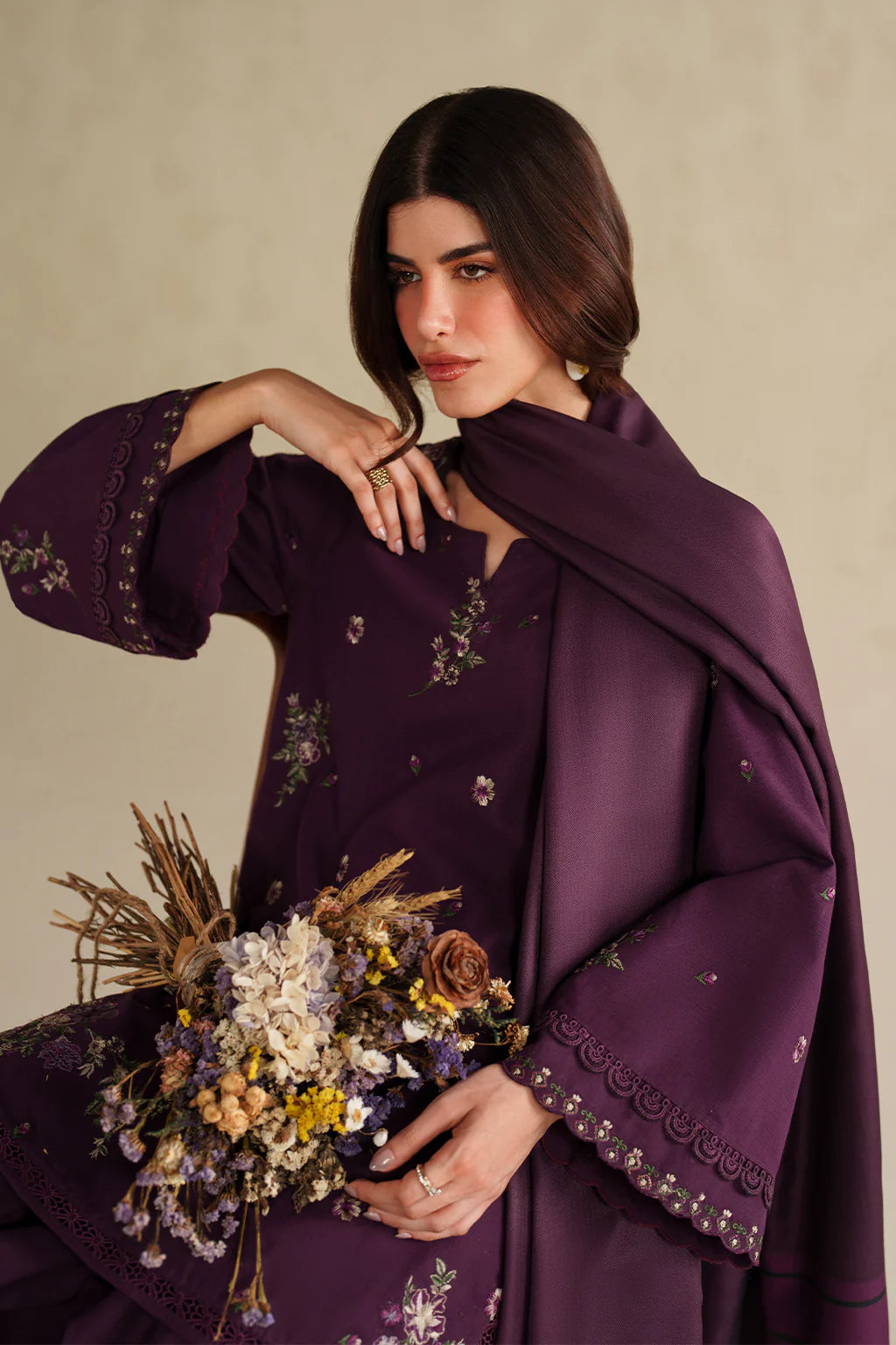 iznik - Winter 3PC Dhanak Embroidered Suit - VL1268