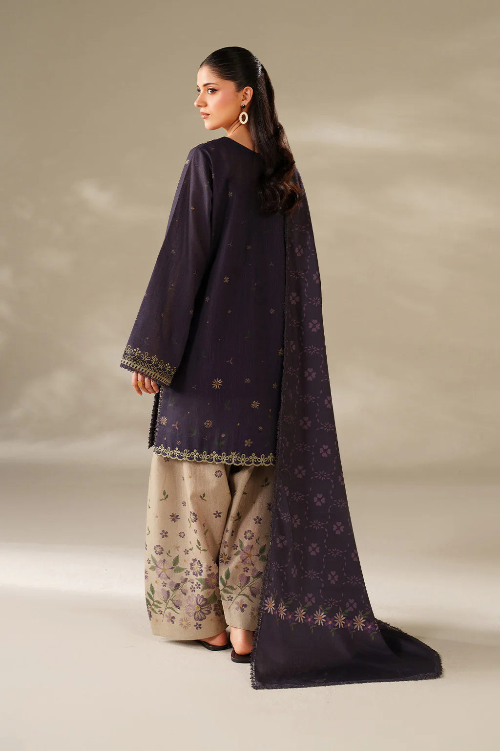 Iznik - UNSTITCHED 3PC karandi  EMBROIDERED SUIT - VL1251