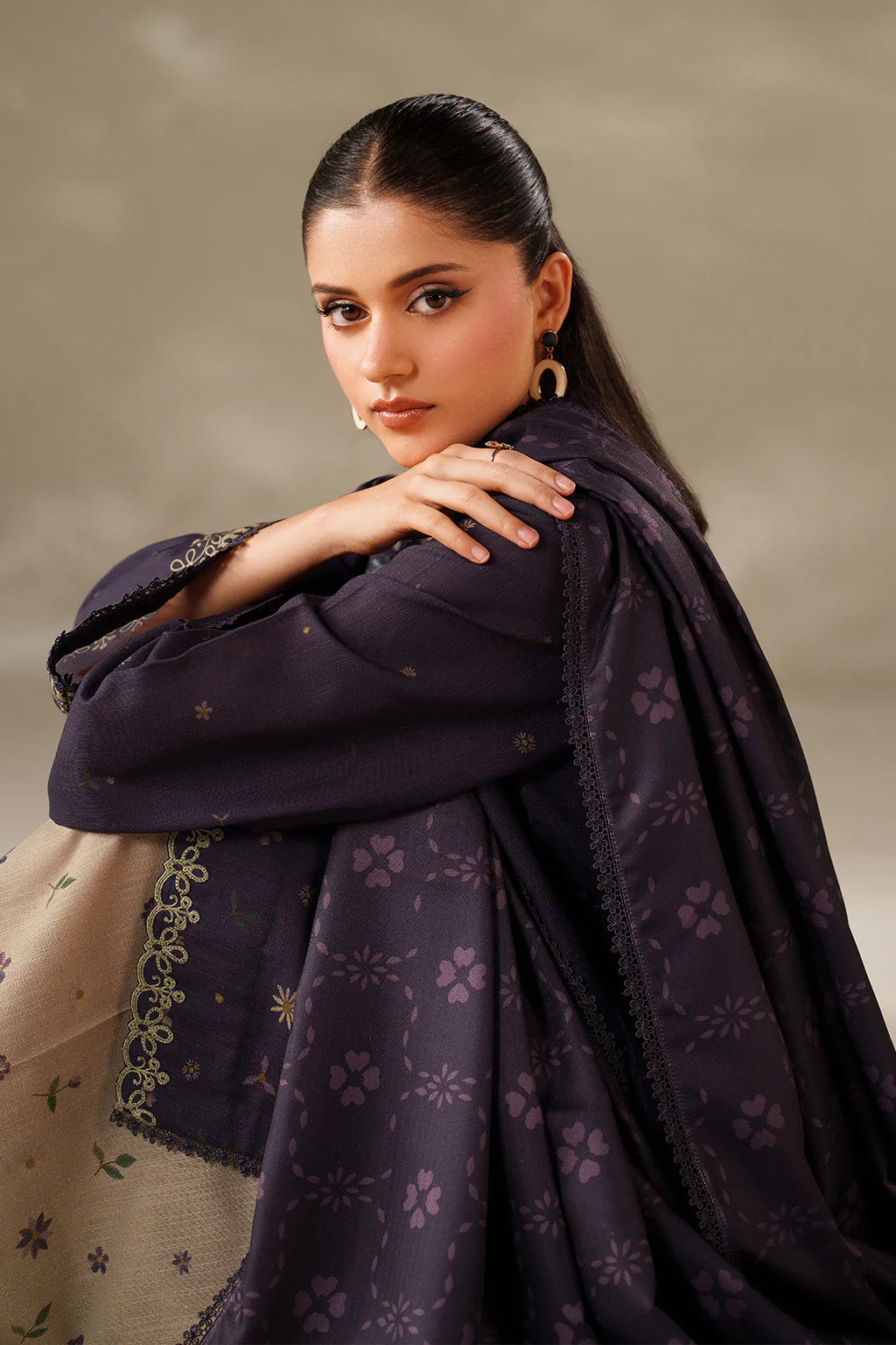 Iznik - UNSTITCHED 3PC karandi  EMBROIDERED SUIT - VL1251