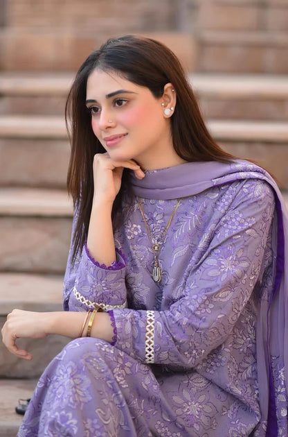 Breeze- 3PC Lawn Embroidered Suit - VL928