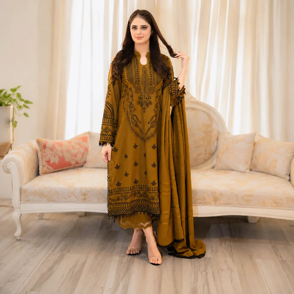 Baroque - 3PC Dhanak Embroidered Suit - VL1021