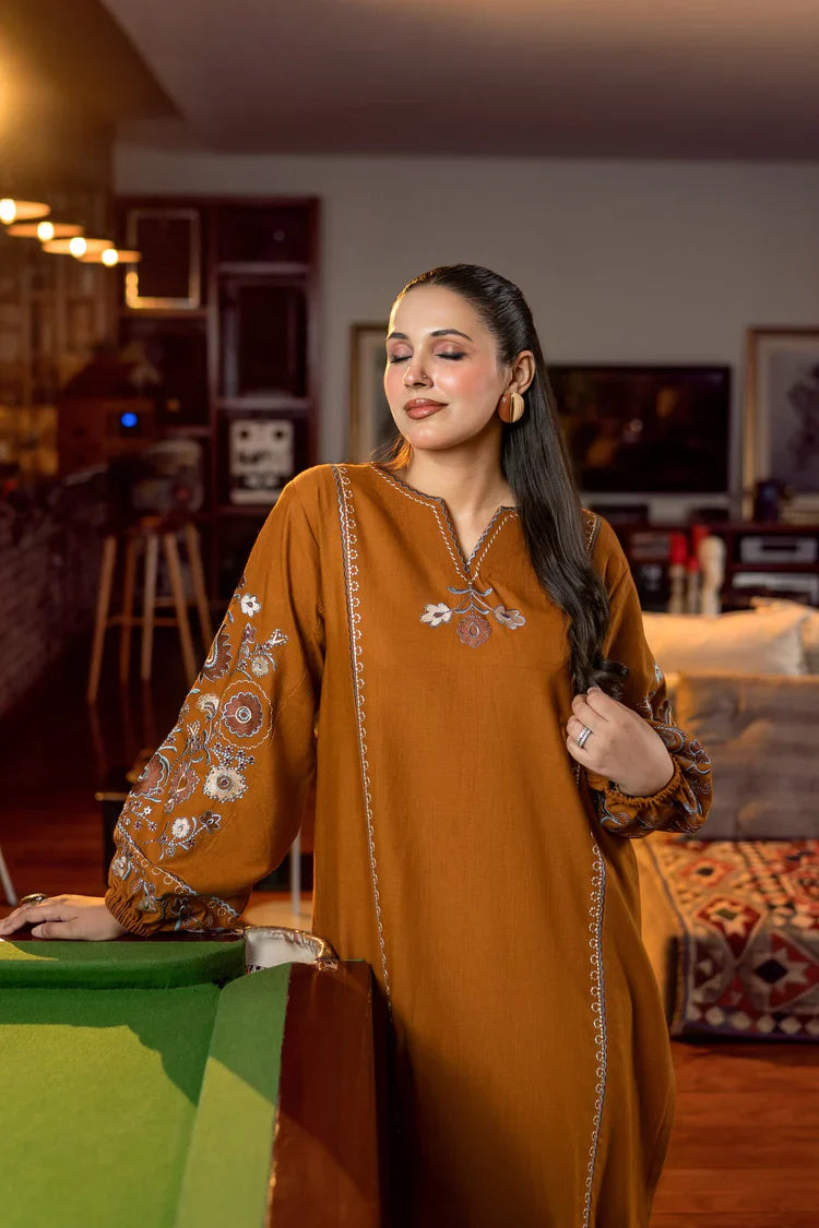 Urge - 2PC DHANAK EMBROIDERED SHIRT AND EMBROIDRED SLEEVES -VL1260