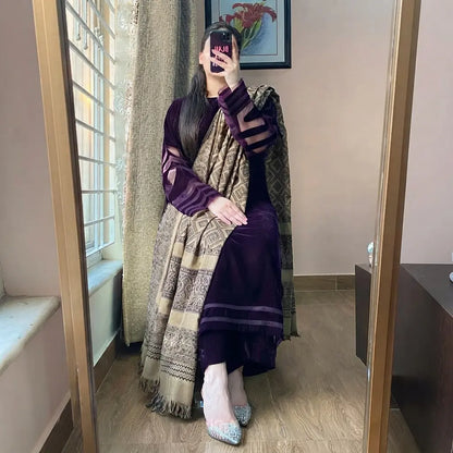 VL 1403  - Velvet Dress with Printed Dhanak Shawl