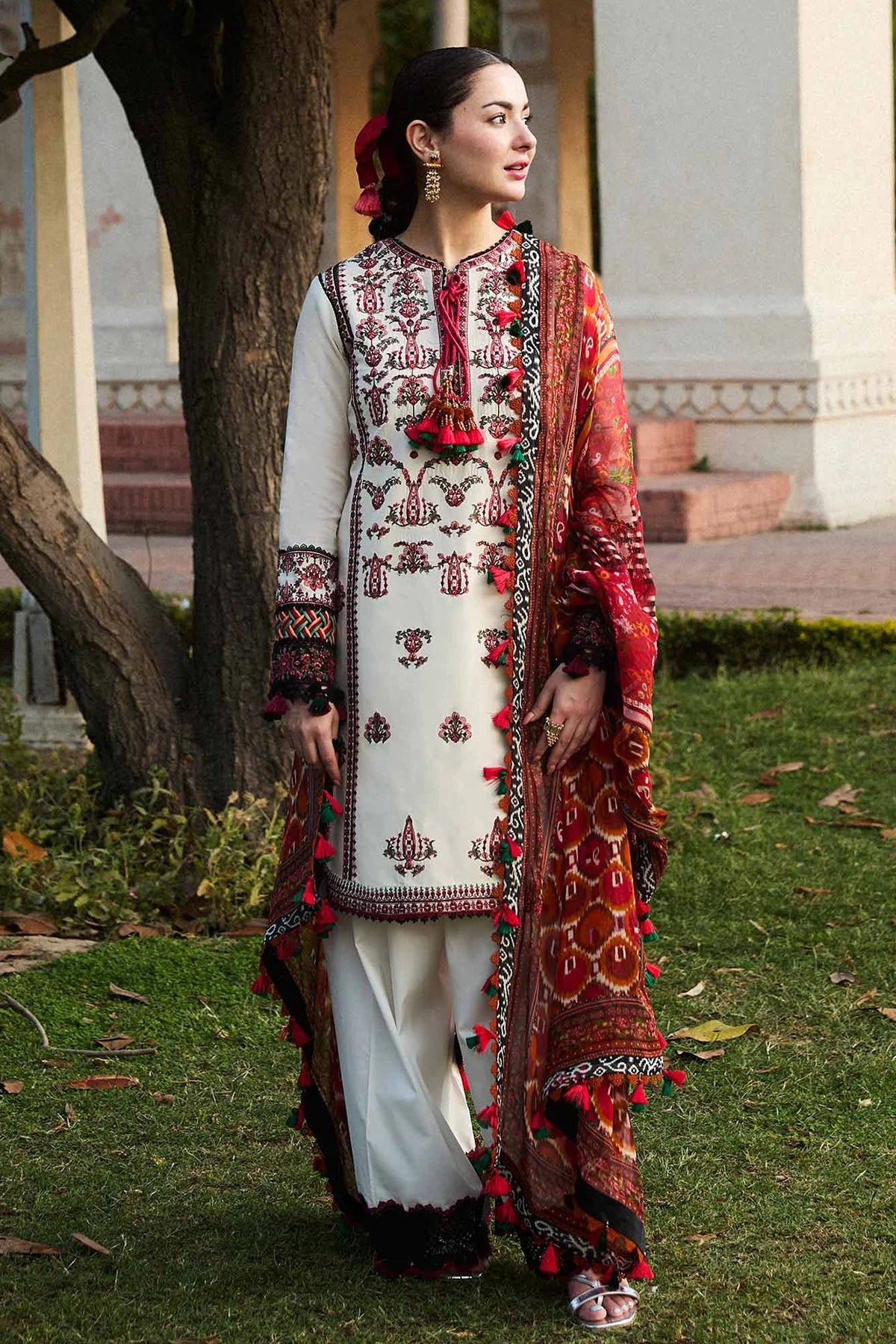 VL857 HUSSAIN REHAR - 3PC DHANAK EMBROIDERED SHIRT WITH TWILL PRINTED SHAWL