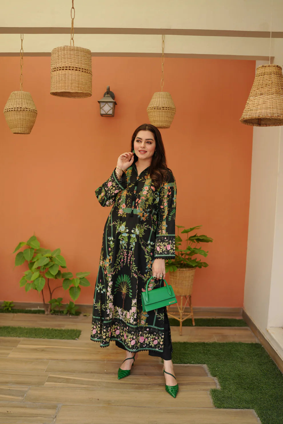 Aneela's 3PCS UNSTITCHED SUIT FABRIC Digtal printed Silk - VL1486