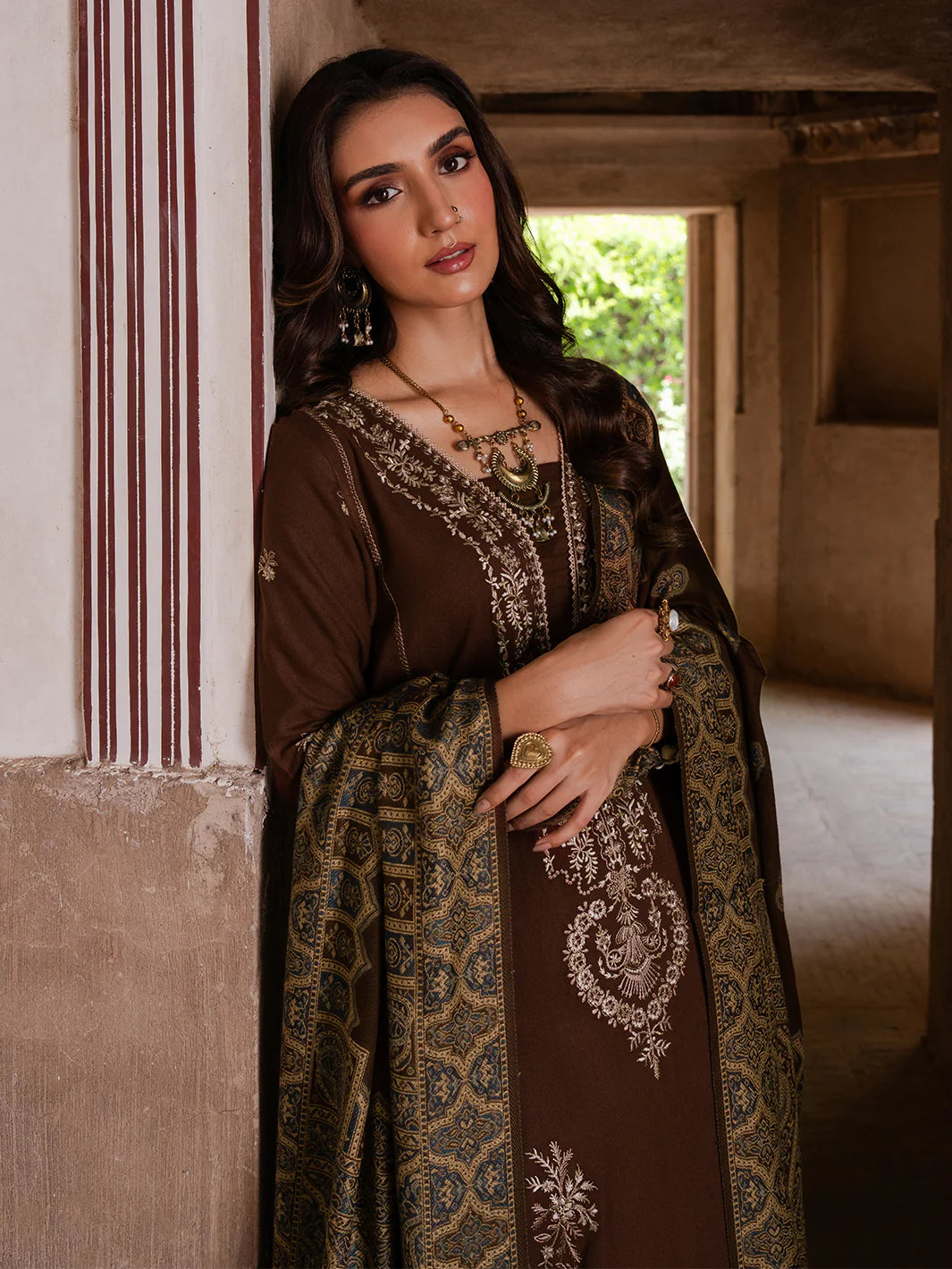 izel - Winter 3PC Dhanak Embroidered Suit - VL1247
