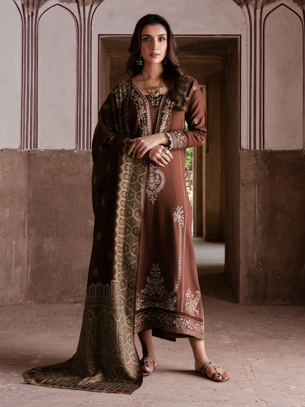 izel - Winter 3PC Dhanak Embroidered Suit - VL1247