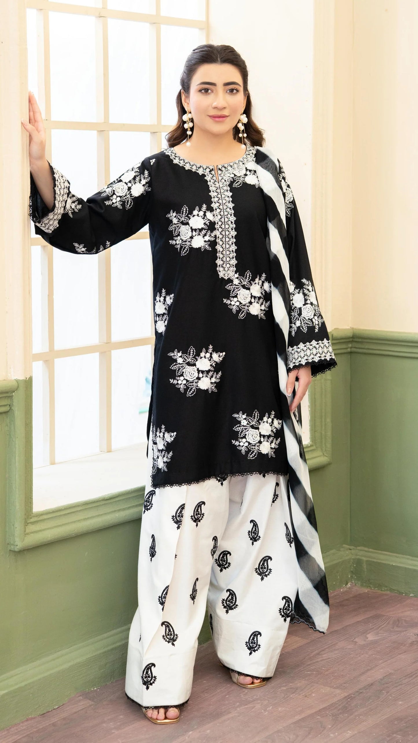 ZARA SHAHJAHAN-3PC LAWN EMBROIDERED SHIRT WITH CHIFFON PRINTED DUPATTA - VL1404