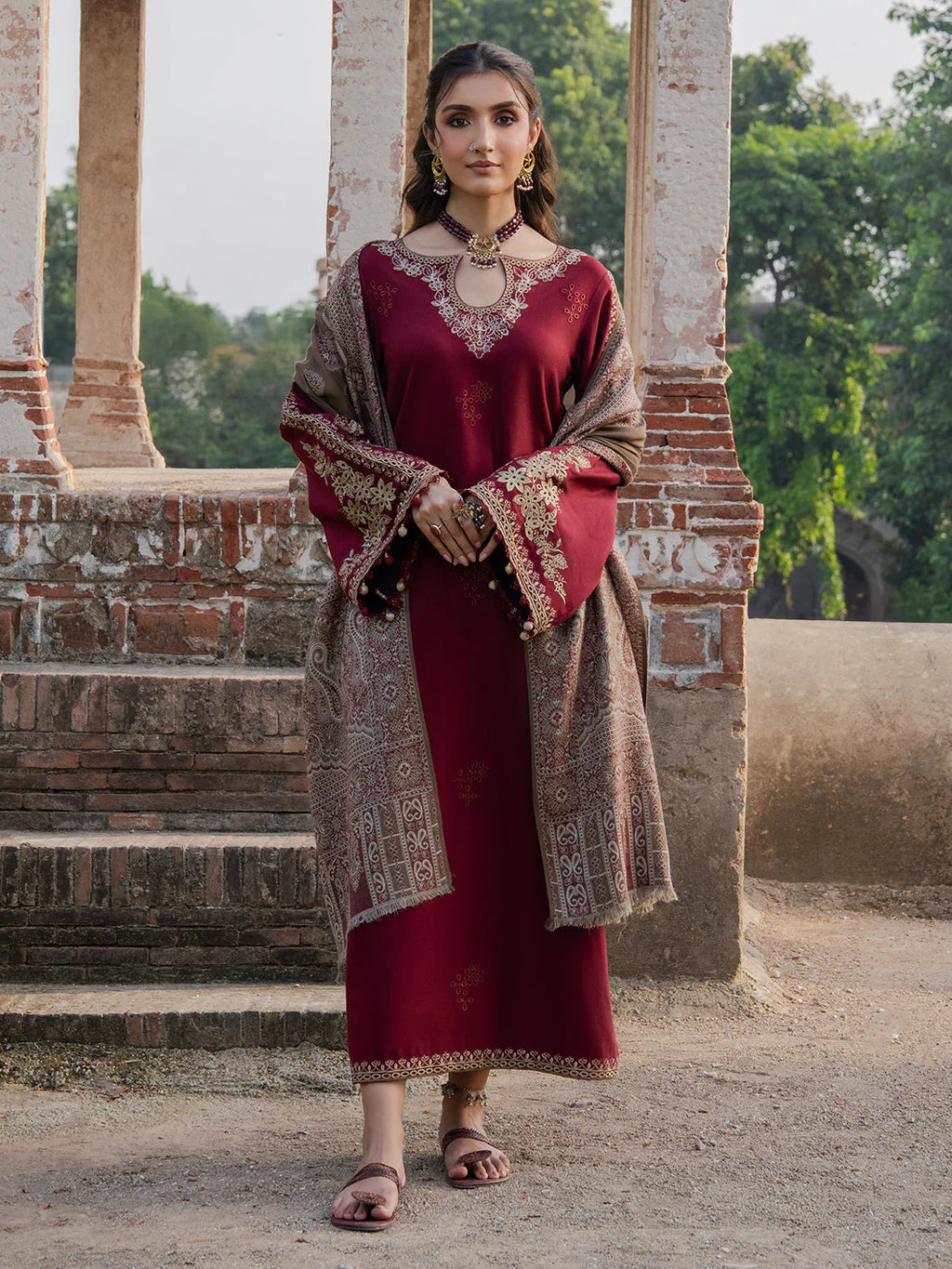 IZEL- DHANAK EMBROIDERED SHIRT WITH WOOL PRINTED SHAWL - VL1231