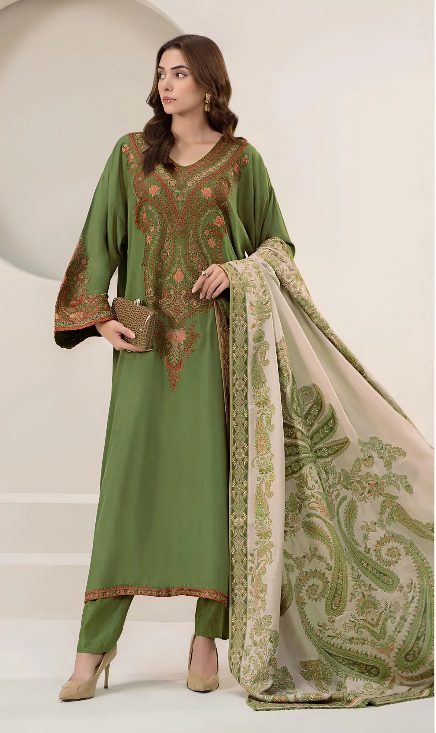 Maria.B. 3 Piece Embroidered Lawn Suit. VL907