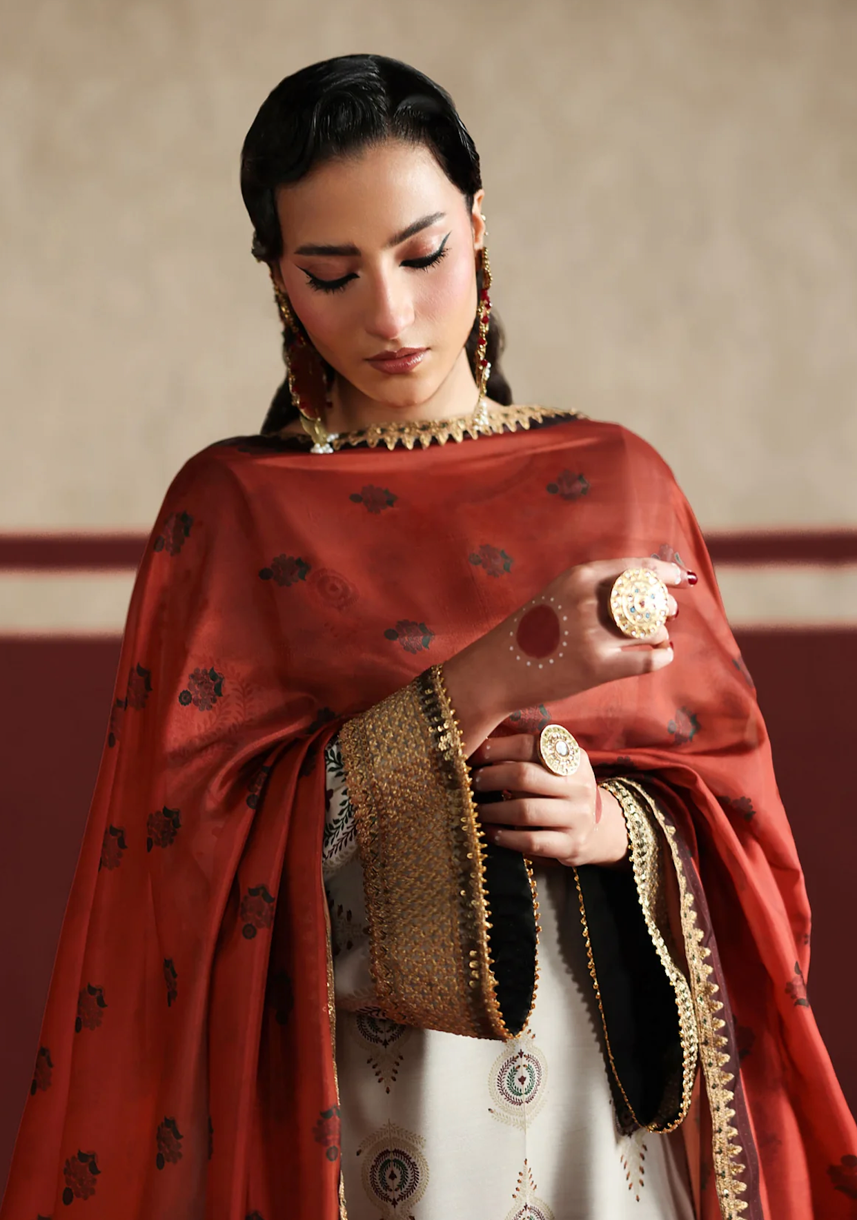 Humjoli - - Unstitched Luxury Lawn Heavy Embroidered 3PC Suit - VL1431