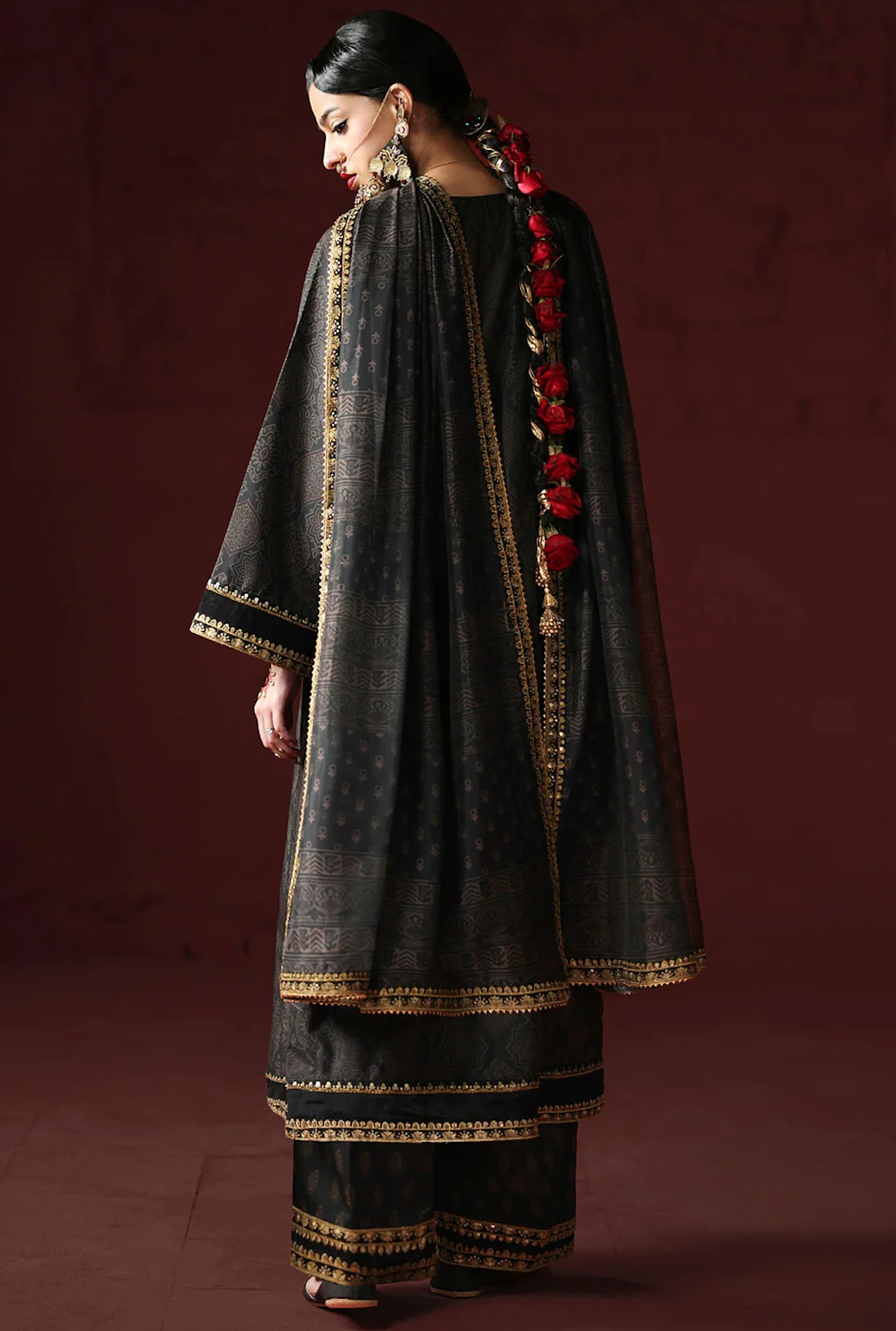 AsimJofa - Unstitched Luxury Lawn Heavy Embroidered 3PC Suit - VL1434