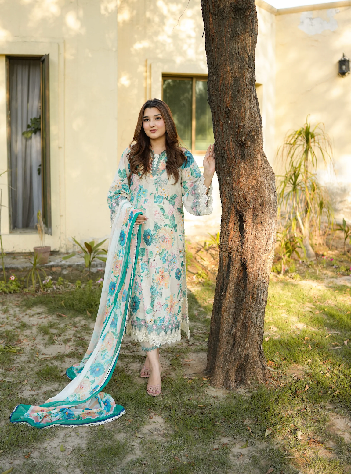 Aneela -Summer 3PC Lawn Digital Printed + embroidered Suit - VL1439