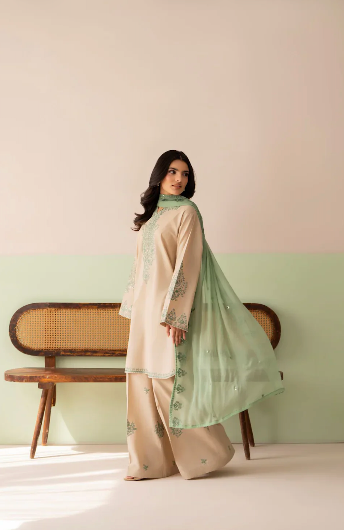 Limelight - Summer-3PC Lawn Embroidered Suit - VL1458