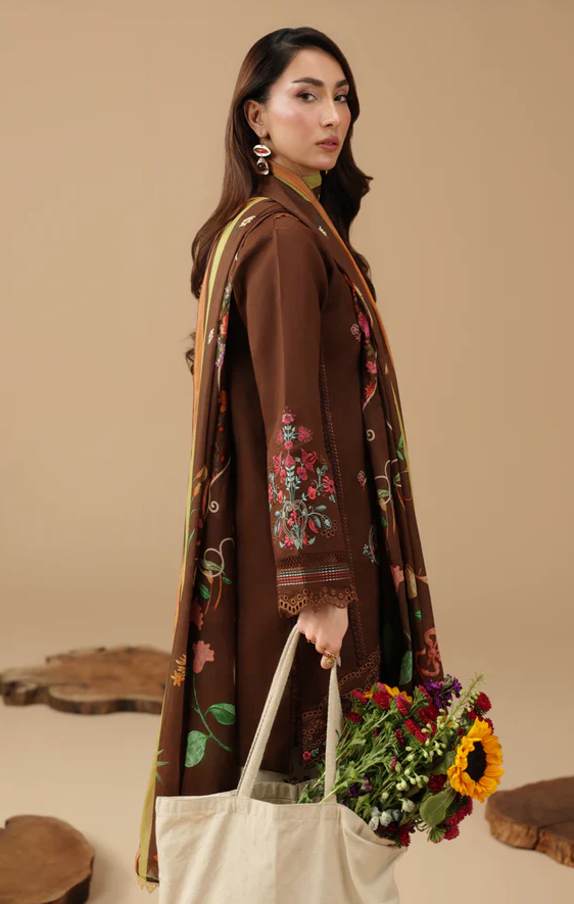RajBari - Summer-3PC Lawn Embroidered Suit - VL1463