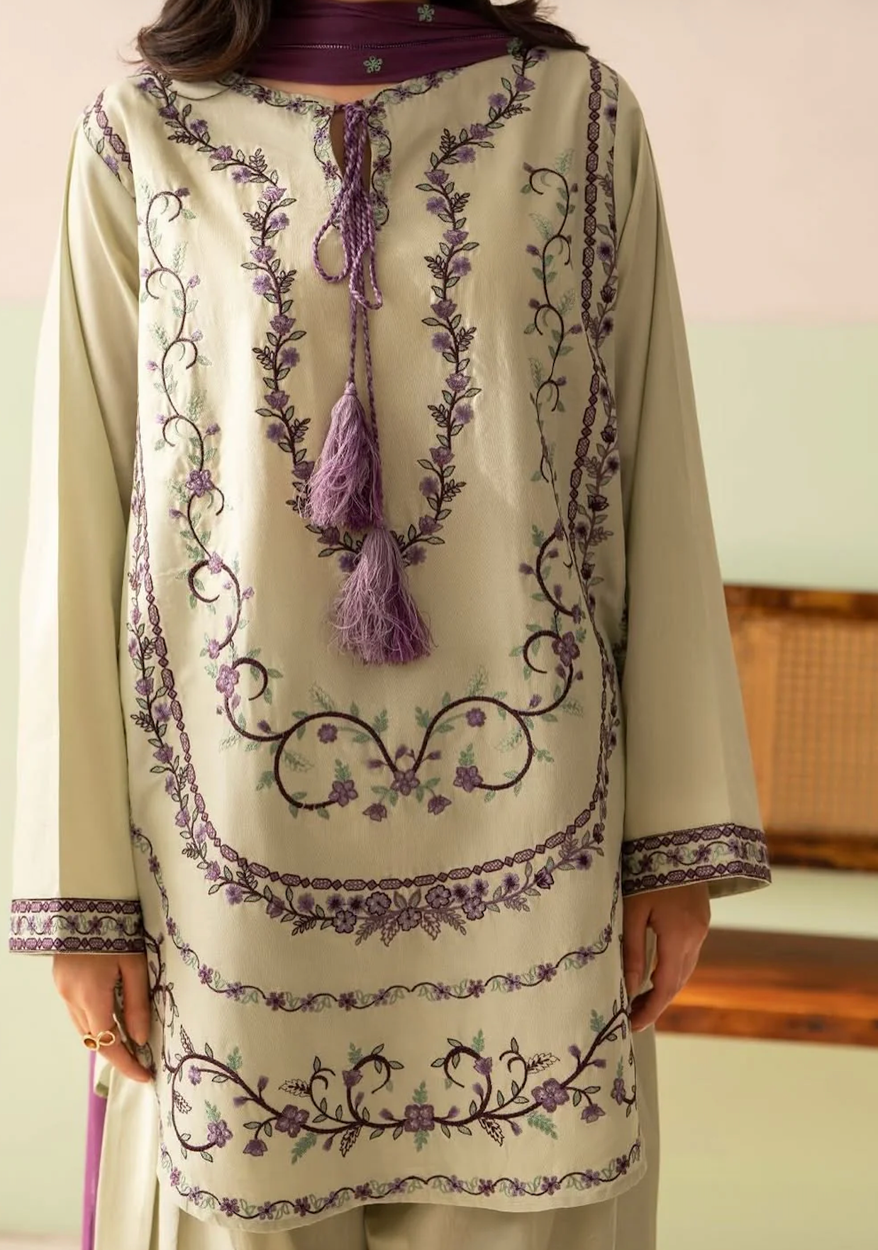 Baroque - Summer-3PC Lawn Embroidered Suit - VL1468
