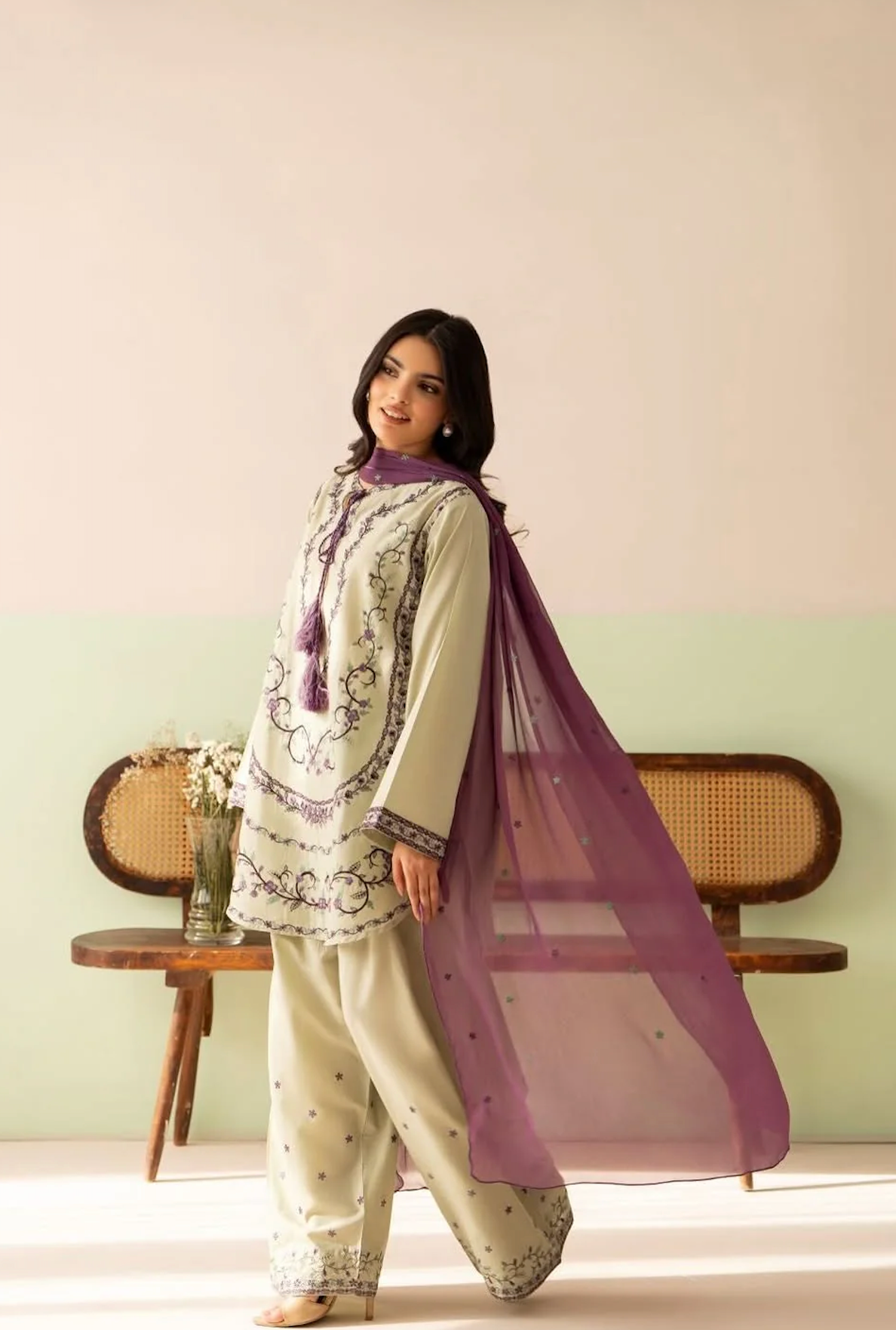 Baroque - Summer-3PC Lawn Embroidered Suit - VL1468