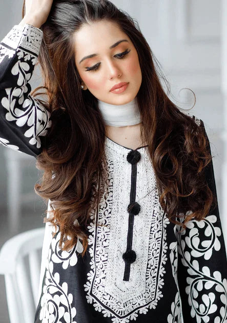 VL479 3PC Lawn Embroidered Shirt With Embroidered Chiffon Dupatta