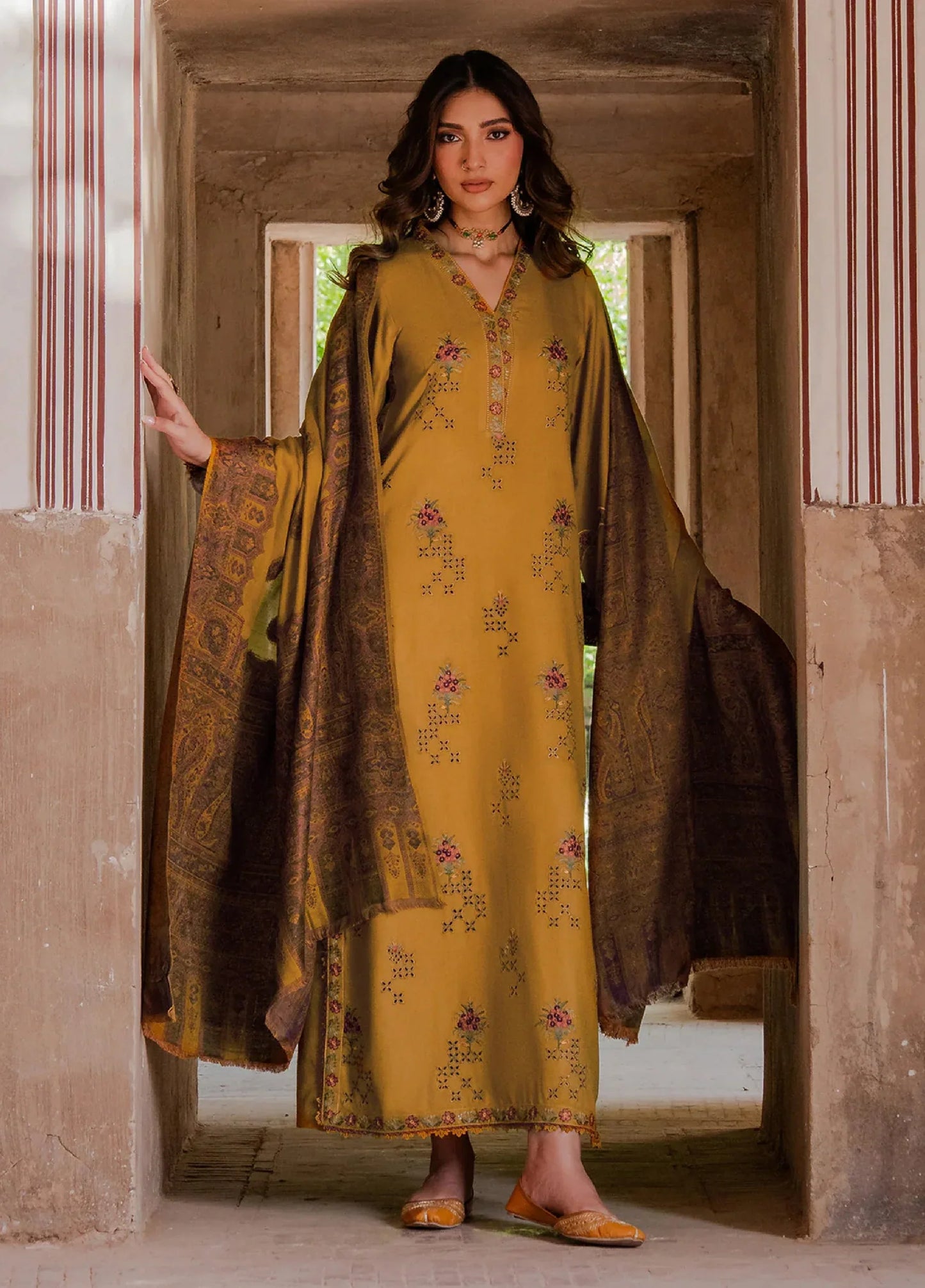 IZEL-3PC DHANAK EMBROIDERED SHIRT WITH COURTRAI WOOL PRINT SHAWL - VL1272