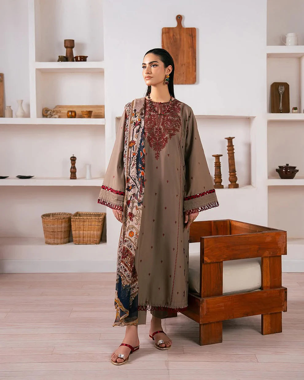 Baroque - 3PC Dhanak Embroidered Suit - VL1183