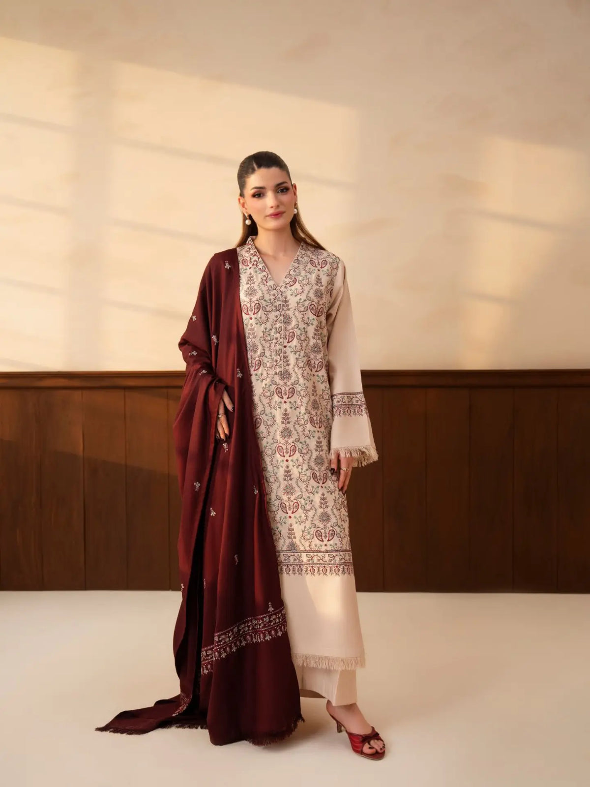 Lazuli - Winter 3PC Dhanak Embroidered Suit - VL 1653
