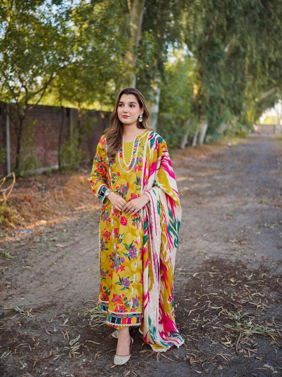 Winter 3PC Karandi Digital Print Dress - VL 1633