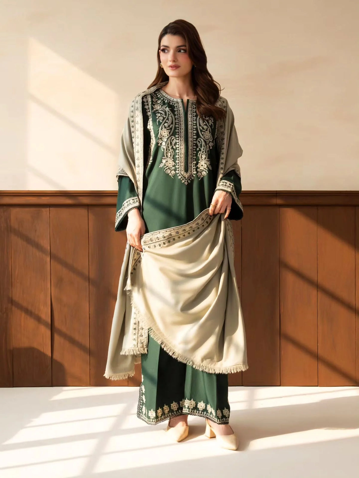 Lazuli - Winter 3PC Dhanak Embroidered Suit - VL 1655