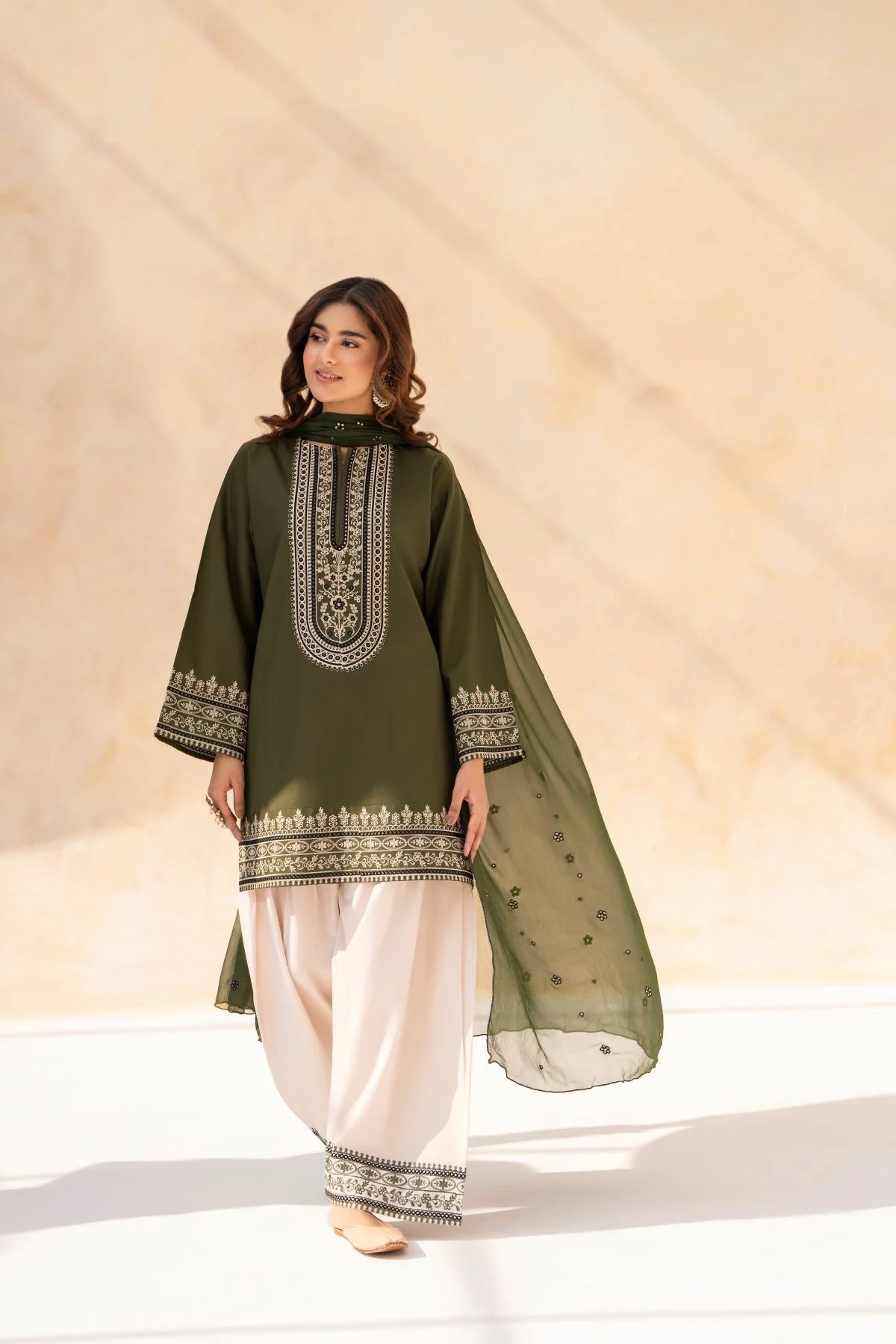 Sapphire - Summer 3PC Lawn Embroidered Suit - VL1395
