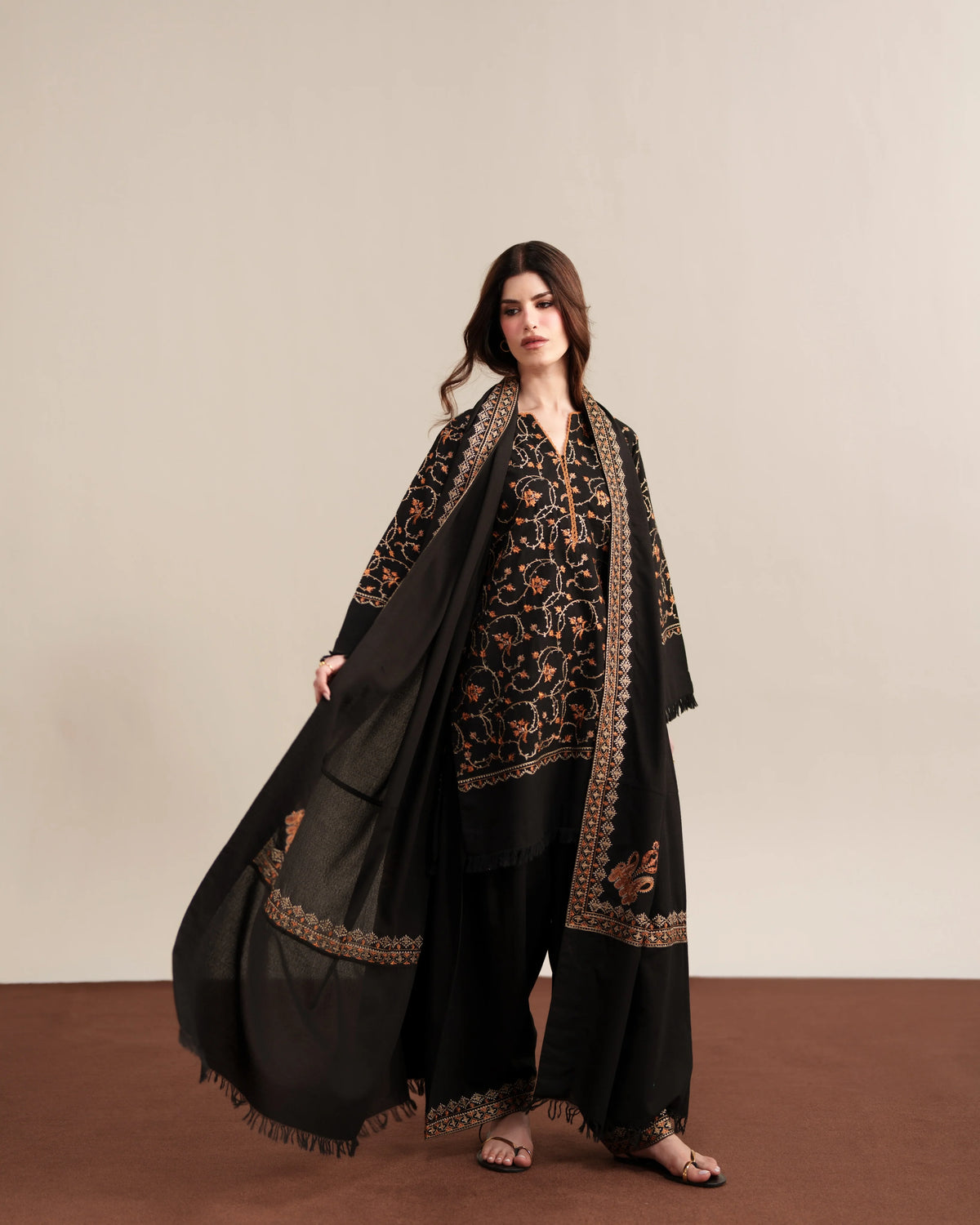 Ziva - Winter 3PC Dhanak Embroidered Suit - VL 1662