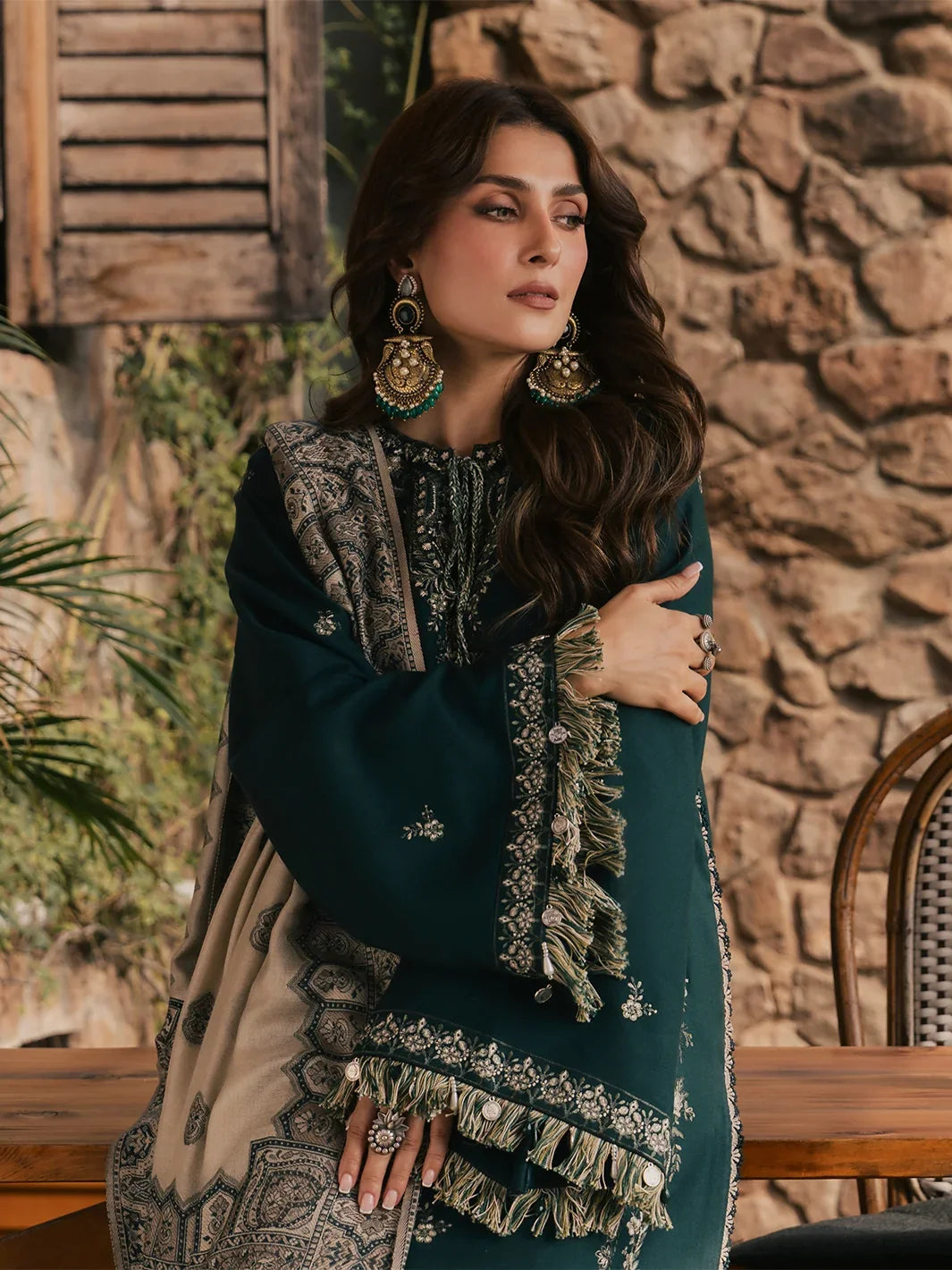 Izel - Winter 3PC Dhanak Embroidered Suit - VL1660