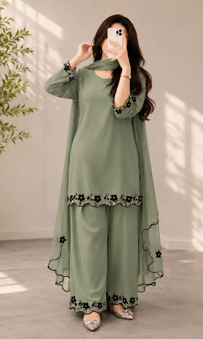 Bunaai - Winter-3PC Shamooz Silk Embroidered Suit - VL 1666
