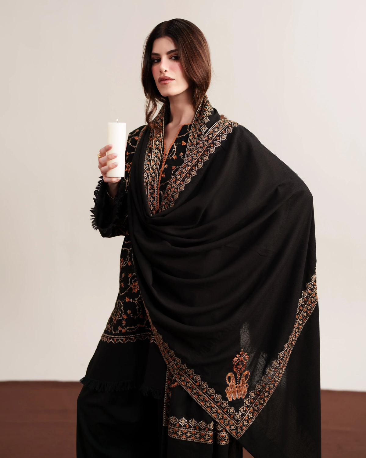Ziva - Winter 3PC Dhanak Embroidered Suit - VL 1662